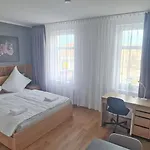 Kl *
